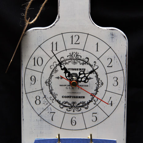 Reloj pequeño con calendario